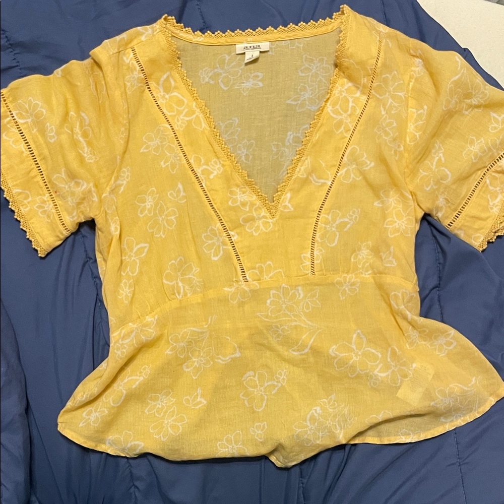 a.n.a Yellow Floral V-Neck Lace Trim Blouse